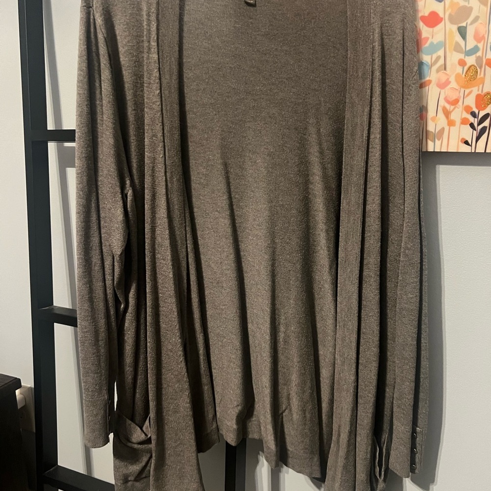 Men's Gray Sweater